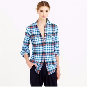 Women's Size 6 (small) flannel